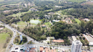 Prefeitura inicia serviços na Pádua Dias para pavimentação em concreto
